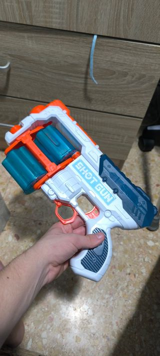 Pistola estilo revolver