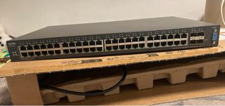 Switch Zyxel XGS2210-52 12 puertos