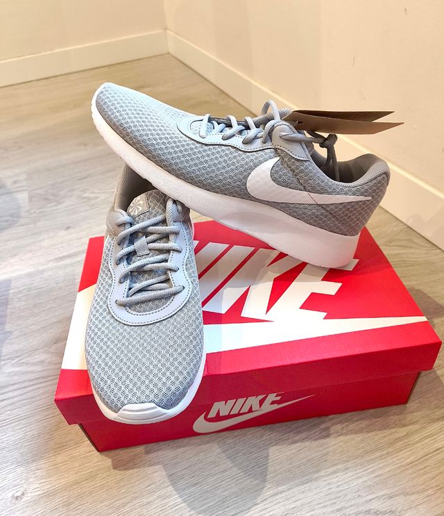 Zapatillas Nike grises - Running