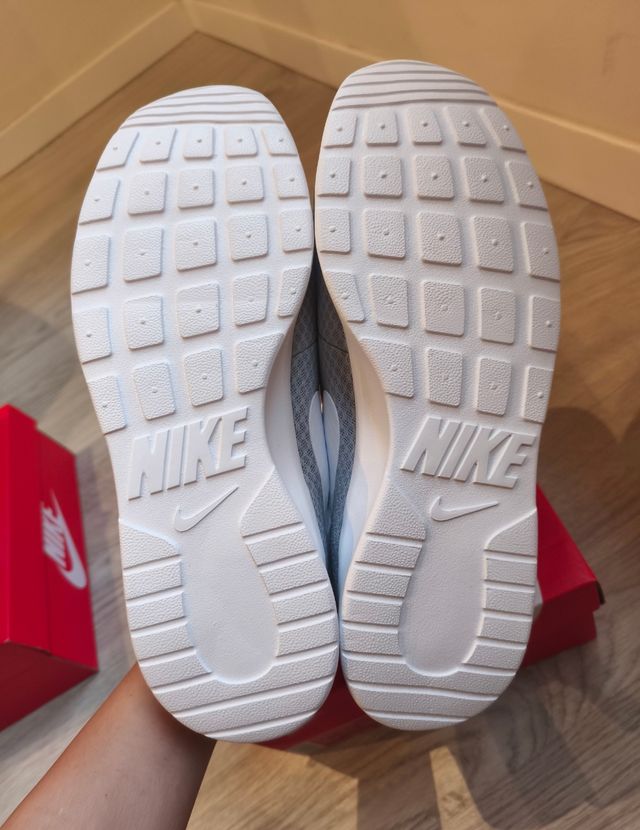 Zapatillas Nike grises - Running