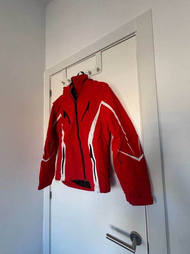Chaqueta esquí roja y blanca