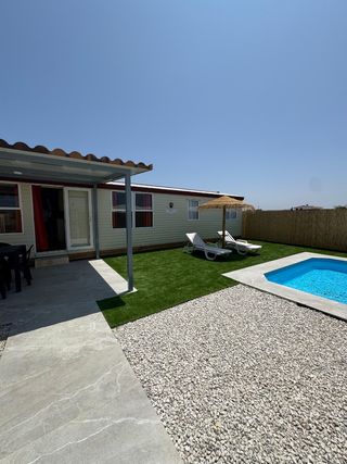 Alquiler casa móvil con jardín