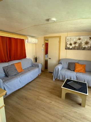 Alquiler casa móvil con jardín