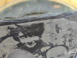 Foto pizarra grabada: Recuerdo familiar