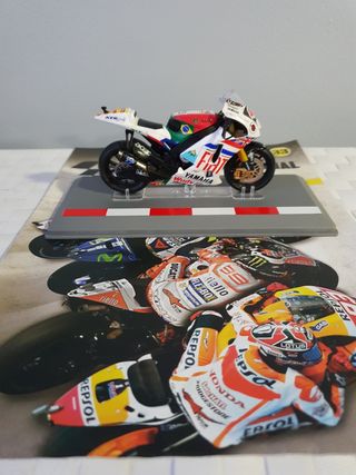 MotoGP Fasciculo 33 + YZR-M1 2008 - Jorge Lorenzo