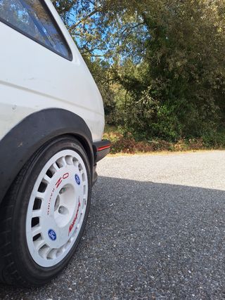 Ford Fiesta 1.4s look xr2