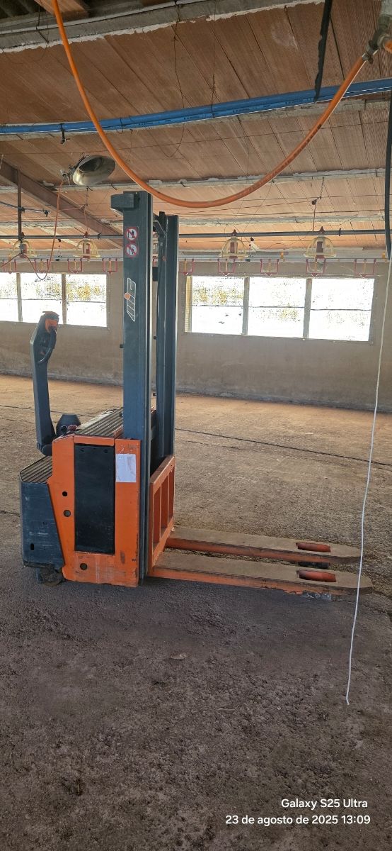 Apilador MIC GH 130 S - Económico y Funcional