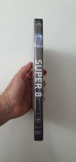 Super 8 (2011) NUEVO CON SU PRECINTO