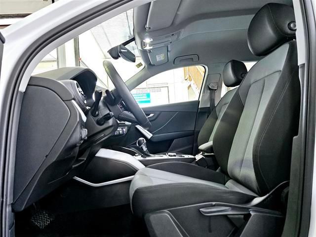 Audi Q2 design 35 TFSI 110 kW (150 CV) S tronic