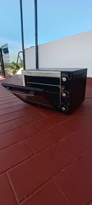 Horno convección sobremesa y asador.