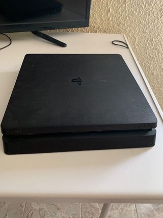 PS4 (PlayStation 4) Slim Negra