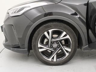 TOYOTA C-HR CH Toyota C-HR - MY22