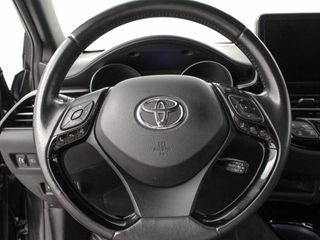 TOYOTA C-HR CH Toyota C-HR - MY22