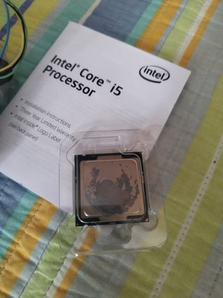 Procesador Intel Core i5-4440 3.1Ghz
y Ventilador