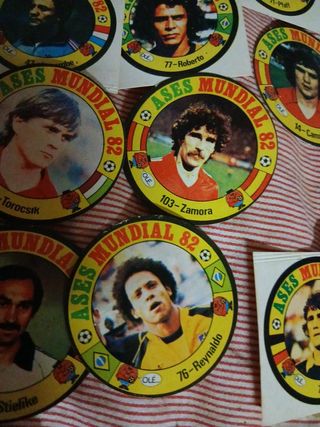 Cromos futbol antiguos ASES DEL MUNDIAL 82