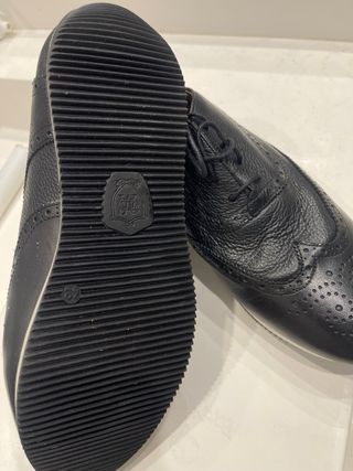 Zapatos Oxford negros de hombre