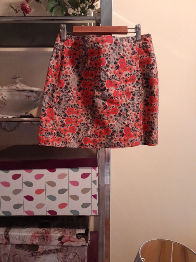 Mini Falda Club Monaco - Roja y Multicolor