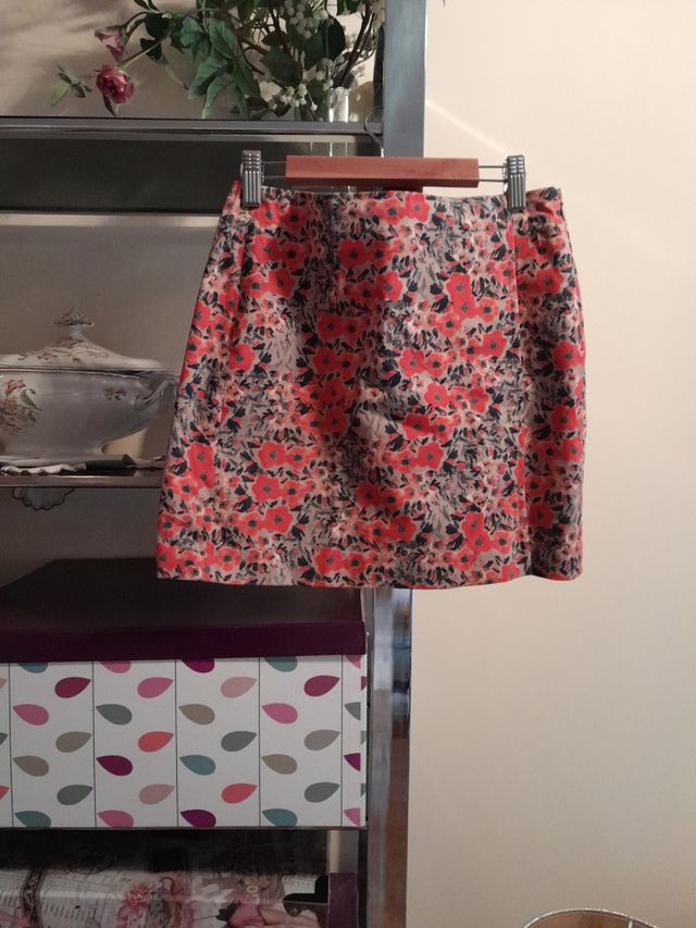 Mini Falda Club Monaco - Roja y Multicolor