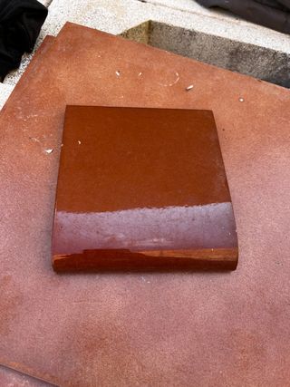 OFERTA URGE VENDER Vierteaguas marrón 15x15cm