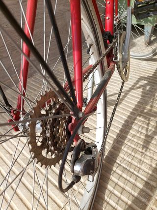 Bicicleta BH Trekking roja