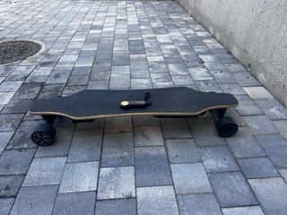 Longboard eléctrico