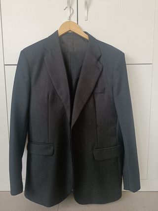 Traje negro hombre