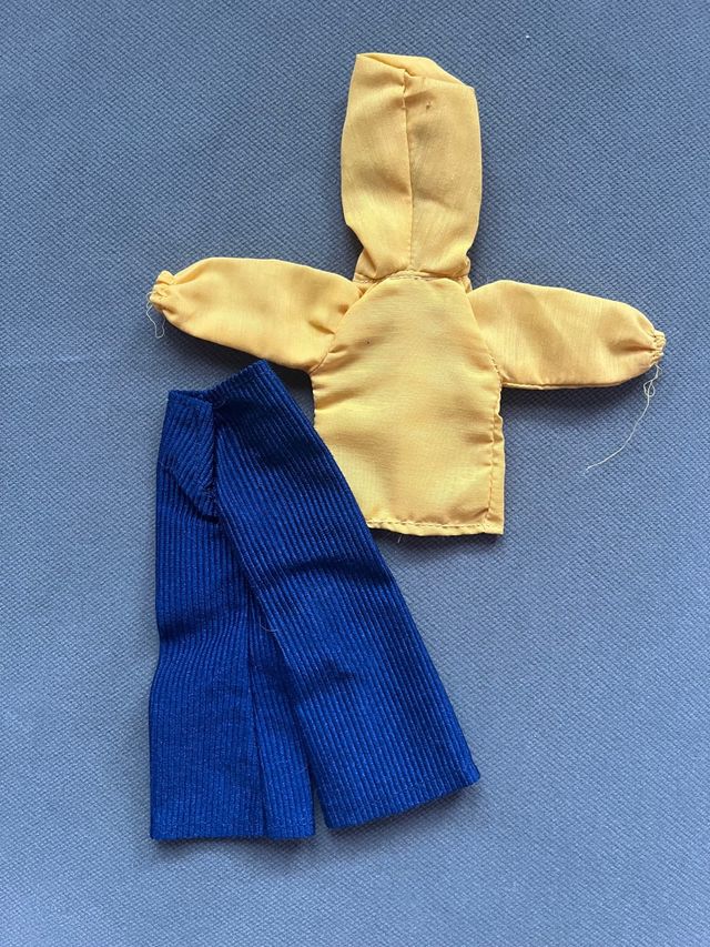 Ropa de muñeca Carina años 70 Monmartre