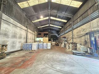 Nave industrial en venta en Montequinto en Dos Hermanas