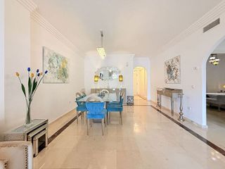 Piso en venta en Puerto Banús en Marbella