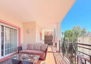 Piso en venta en Puerto Banús en Marbella