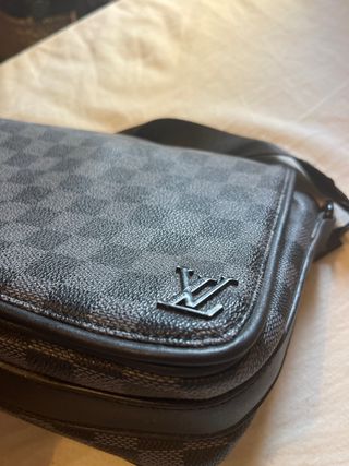 Bandolera Louis Vuitton Damier Graphite.