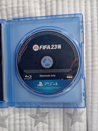 FIFA 23 y GTA V PS4 (PlayStation 4)