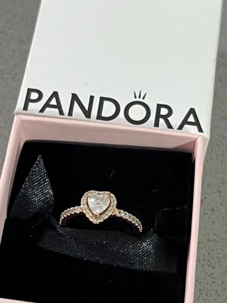 Anillo Pandora Corazón Brillante