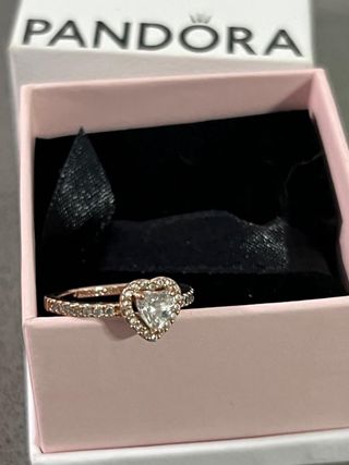 Anillo Pandora Corazón Brillante