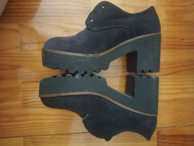 Zapatos CORINA negros, talla 36.