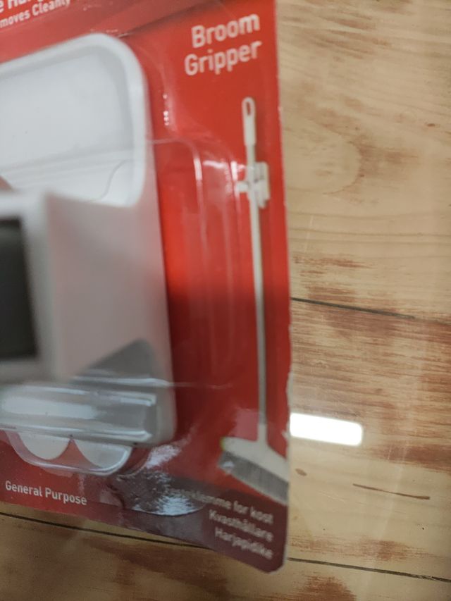 Soporte escoba Command 3m.