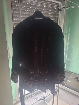 Chaqueta negra terciopelo bordada - XS-S