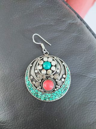 Pendientes de plata con turquesa y coral tibetano