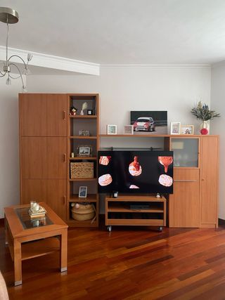 Mueble salón madera