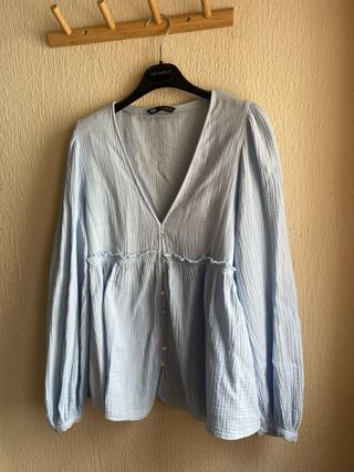 Blusa Zara azul claro - Talla L