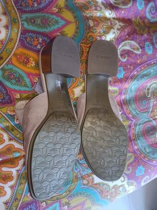 Zuecos Hispanitas beige