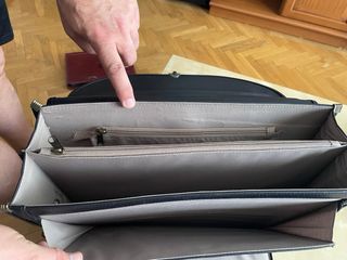 Maletín ejecutivo negro de poli piel 