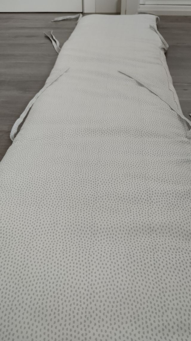 Edredón y chichonera para cuna