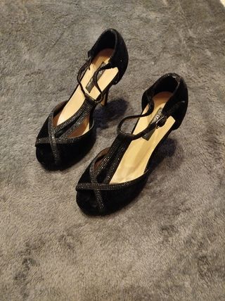 Zapatos tacón negros mujer