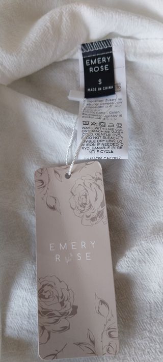 Camisa blanca Emery Rose. Shein - Talla S