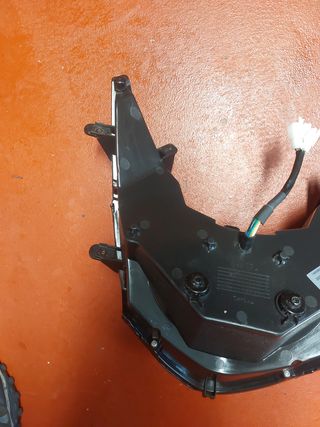 Faro delantero Strom-T 125