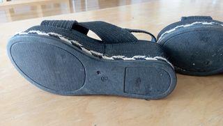 Sandalias cuña Bellucci negras, talla 38