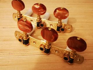 Clavijero Clásica Gotoh 35G1800-2R-SB