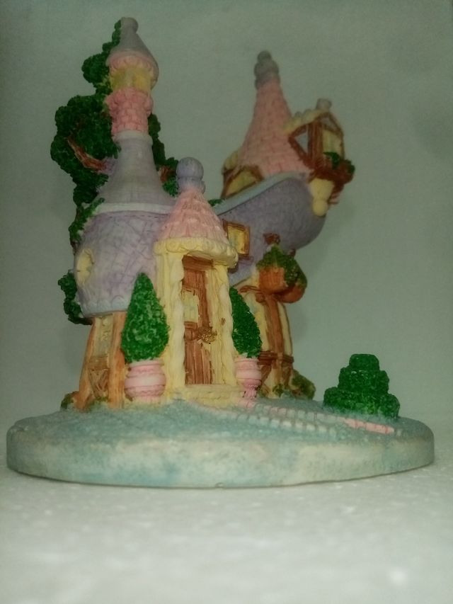 Casa fantasía resina