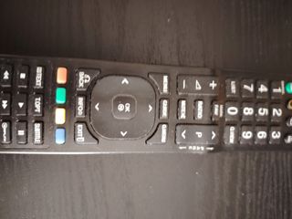 TV  LG  LED HD 720 pulgadas 22LE3320-2A  en negro.